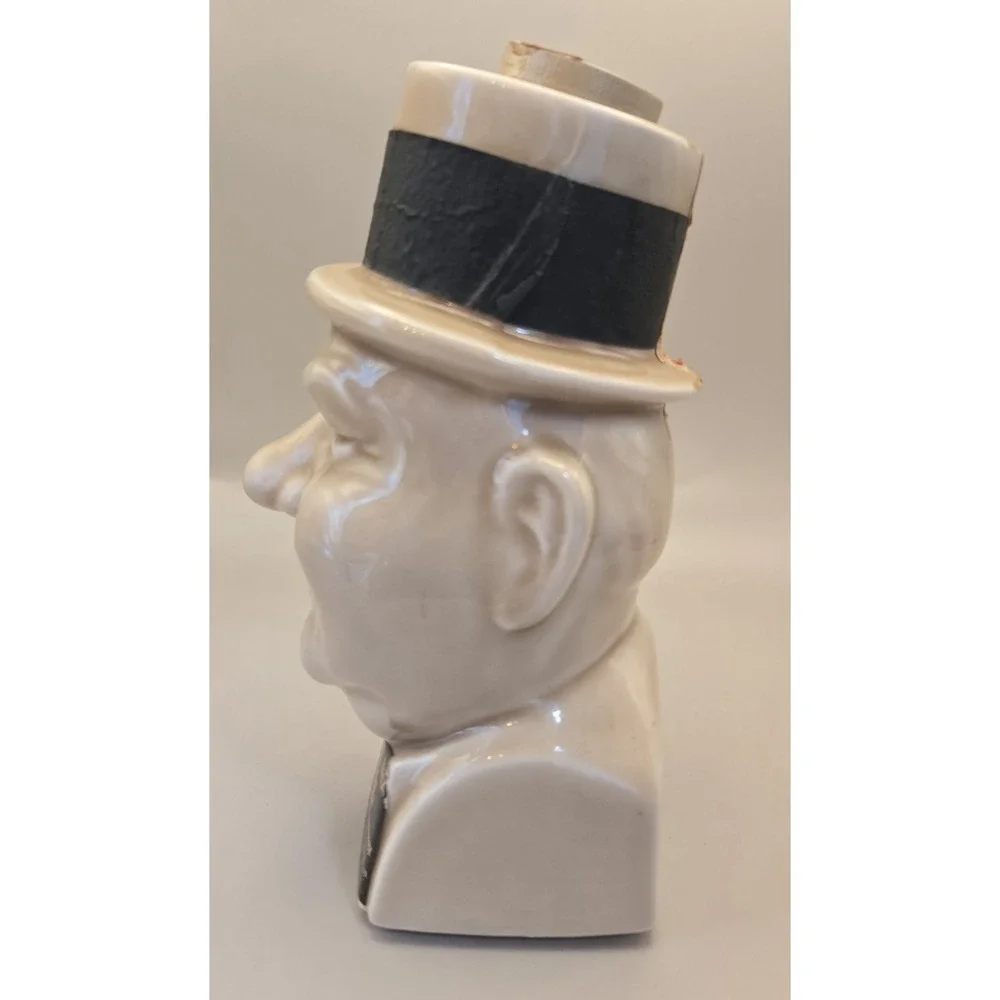 un branded decanter face